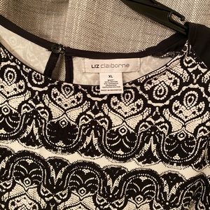 Liz Claiborne XL sleeveless black and white top